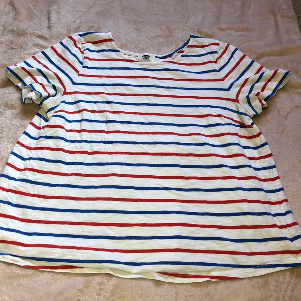 Old Navy Brand Tee-Shirt